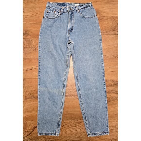 Vintage Levi's 501 Womens Jeans 9 Short Blue Light Wash Relax Fit Tapered Leg - Picture 1 of 16